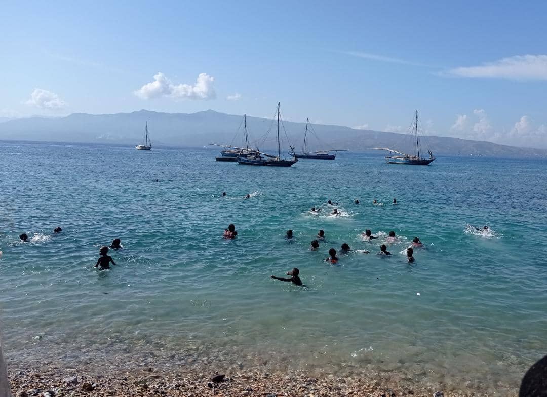 Image de l'article In Haiti, the young people of Tortuga Island turn to the sea