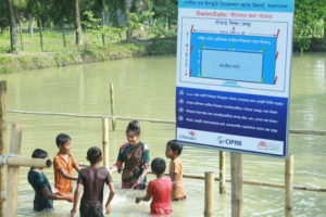 Image de l'article In Bangladesh, learning to swim continues with the BHASA Project